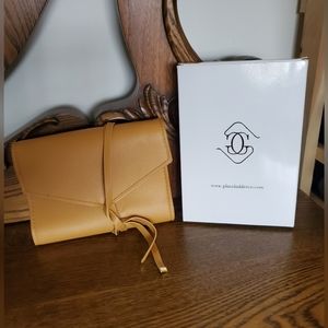 Glass Ladder & Co. Vegan Leather Tech Roll Wallet – NIB Wrap-Tie Style
